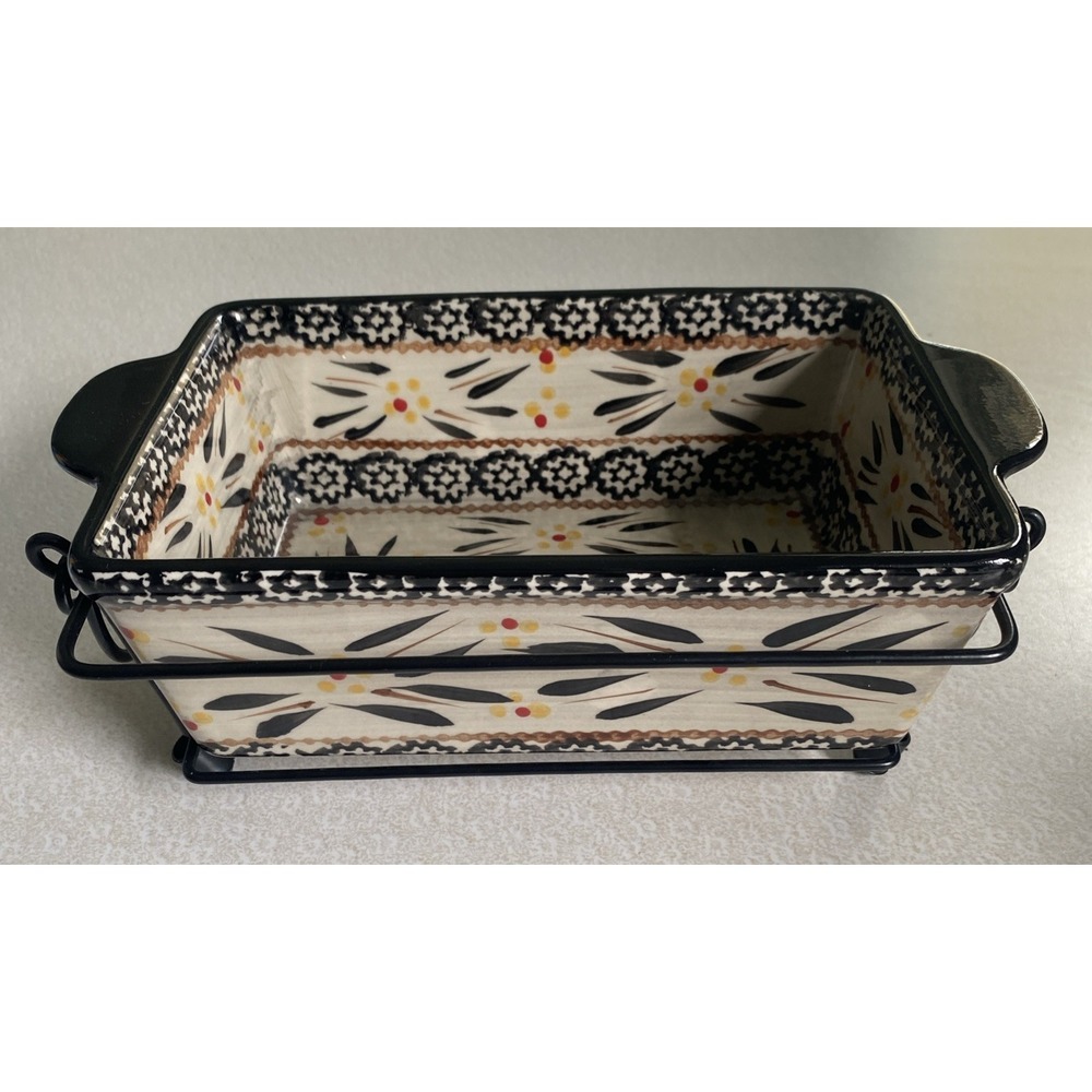 Temp-Tations Old World Black 1.5 QT Rectangular Baker with Metal Stand & Trivet